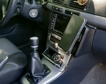 Сірий Тойота Авенсіс, об'ємом двигуна 2 л та пробігом 409 тис. км за 7000 $, фото 110 на Automoto.ua