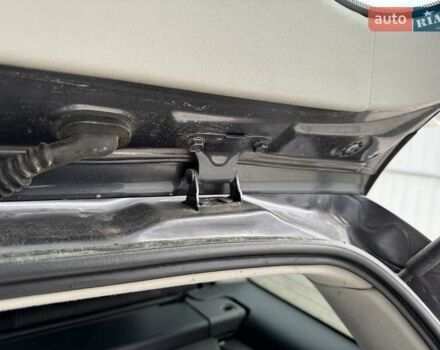 Серый Тойота Авенсис, объемом двигателя 2.23 л и пробегом 340 тыс. км за 4500 $, фото 10 на Automoto.ua