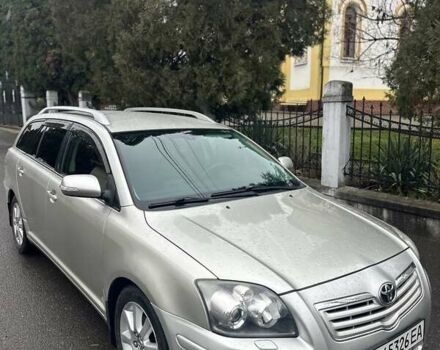 Серый Тойота Авенсис, объемом двигателя 2 л и пробегом 337 тыс. км за 6200 $, фото 2 на Automoto.ua