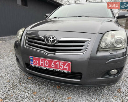 Серый Тойота Авенсис, объемом двигателя 2 л и пробегом 194 тыс. км за 7800 $, фото 25 на Automoto.ua
