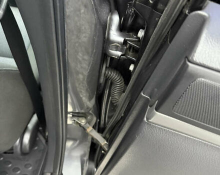 Серый Тойота Авенсис, объемом двигателя 2 л и пробегом 194 тыс. км за 7800 $, фото 137 на Automoto.ua