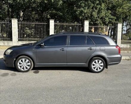 Сірий Тойота Авенсіс, об'ємом двигуна 2 л та пробігом 234 тис. км за 6800 $, фото 1 на Automoto.ua