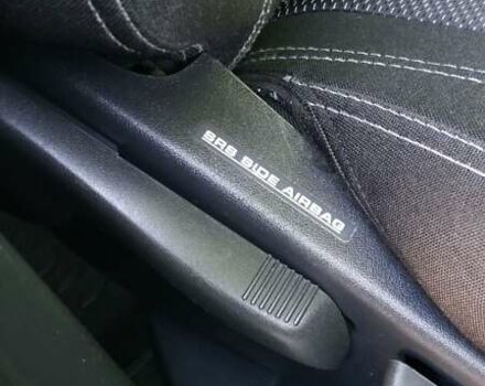 Сірий Тойота Авенсіс, об'ємом двигуна 2 л та пробігом 409 тис. км за 7000 $, фото 104 на Automoto.ua