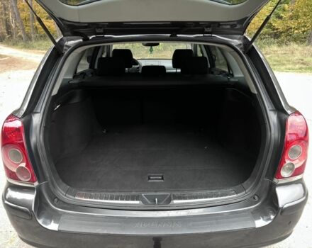 Сірий Тойота Авенсіс, об'ємом двигуна 2 л та пробігом 400 тис. км за 3500 $, фото 6 на Automoto.ua