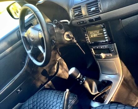 Серый Тойота Авенсис, объемом двигателя 2 л и пробегом 194 тыс. км за 5500 $, фото 10 на Automoto.ua