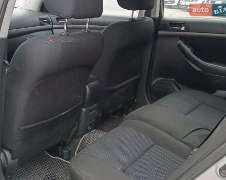 Сірий Тойота Авенсіс, об'ємом двигуна 2 л та пробігом 353 тис. км за 6450 $, фото 43 на Automoto.ua