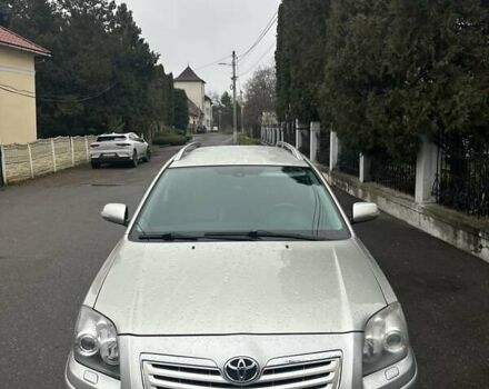 Серый Тойота Авенсис, объемом двигателя 2 л и пробегом 337 тыс. км за 6200 $, фото 7 на Automoto.ua