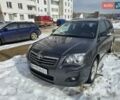 Серый Тойота Авенсис, объемом двигателя 2.2 л и пробегом 240 тыс. км за 6450 $, фото 1 на Automoto.ua