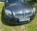 Серый Тойота Авенсис, объемом двигателя 2.2 л и пробегом 353 тыс. км за 5800 $, фото 1 на Automoto.ua