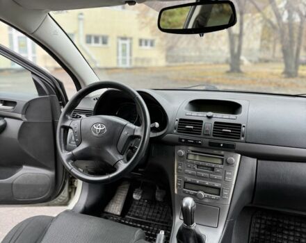 Серый Тойота Авенсис, объемом двигателя 2.2 л и пробегом 300 тыс. км за 2800 $, фото 12 на Automoto.ua