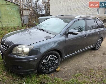 Серый Тойота Авенсис, объемом двигателя 2.2 л и пробегом 340 тыс. км за 3999 $, фото 5 на Automoto.ua