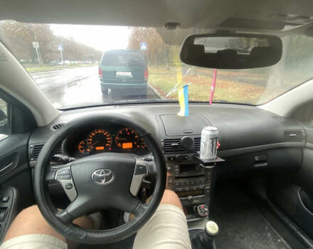 Серый Тойота Авенсис, объемом двигателя 2.2 л и пробегом 347 тыс. км за 5500 $, фото 4 на Automoto.ua