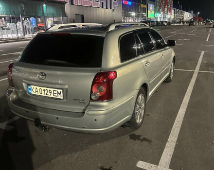 Серый Тойота Авенсис, объемом двигателя 2 л и пробегом 243 тыс. км за 6850 $, фото 5 на Automoto.ua
