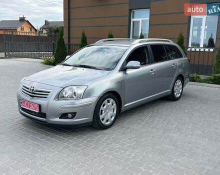 Сірий Тойота Авенсіс, об'ємом двигуна 1.8 л та пробігом 233 тис. км за 7700 $, фото 1 на Automoto.ua