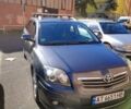 Серый Тойота Авенсис, объемом двигателя 2 л и пробегом 364 тыс. км за 5899 $, фото 1 на Automoto.ua