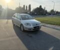 Серый Тойота Авенсис, объемом двигателя 2 л и пробегом 300 тыс. км за 2500 $, фото 1 на Automoto.ua