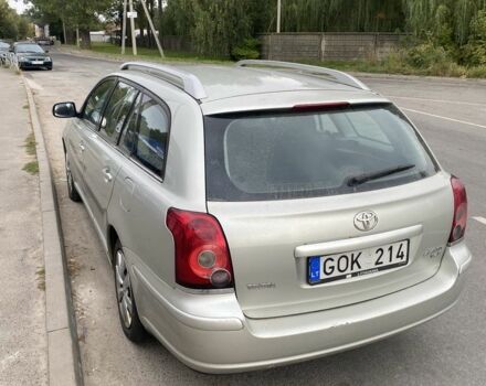 Серый Тойота Авенсис, объемом двигателя 2 л и пробегом 400 тыс. км за 3150 $, фото 1 на Automoto.ua