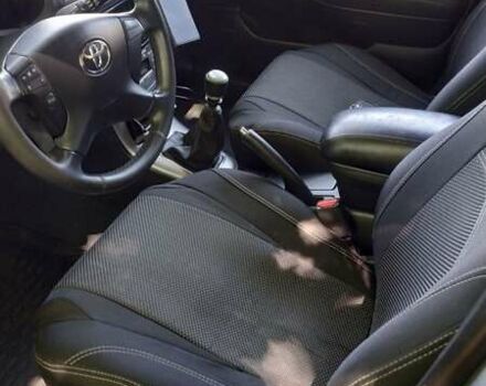 Сірий Тойота Авенсіс, об'ємом двигуна 2 л та пробігом 409 тис. км за 7000 $, фото 44 на Automoto.ua