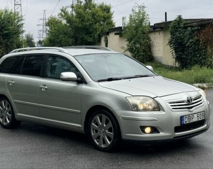 Серый Тойота Авенсис, объемом двигателя 2 л и пробегом 300 тыс. км за 2750 $, фото 1 на Automoto.ua