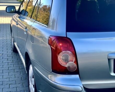 Сірий Тойота Авенсіс, об'ємом двигуна 2 л та пробігом 194 тис. км за 5500 $, фото 9 на Automoto.ua