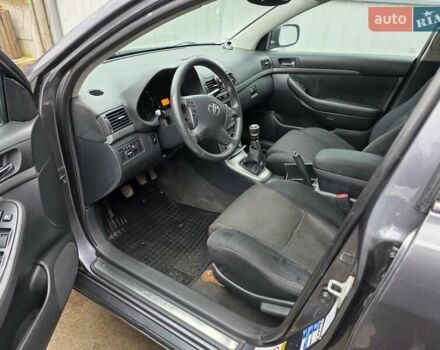 Серый Тойота Авенсис, объемом двигателя 2.2 л и пробегом 340 тыс. км за 3999 $, фото 21 на Automoto.ua
