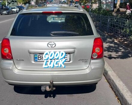 Серый Тойота Авенсис, объемом двигателя 2.2 л и пробегом 300 тыс. км за 6200 $, фото 3 на Automoto.ua