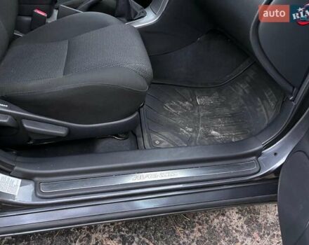 Серый Тойота Авенсис, объемом двигателя 1.79 л и пробегом 218 тыс. км за 7000 $, фото 14 на Automoto.ua