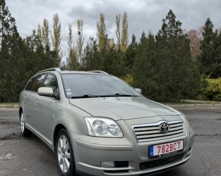 Серый Тойота Авенсис, объемом двигателя 2.2 л и пробегом 300 тыс. км за 2800 $, фото 1 на Automoto.ua