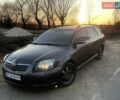 Серый Тойота Авенсис, объемом двигателя 2 л и пробегом 312 тыс. км за 6000 $, фото 1 на Automoto.ua