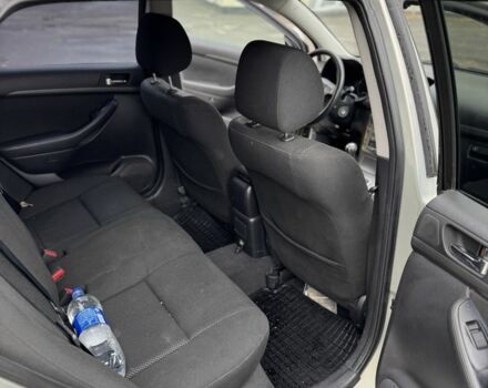 Серый Тойота Авенсис, объемом двигателя 2.2 л и пробегом 300 тыс. км за 2800 $, фото 17 на Automoto.ua