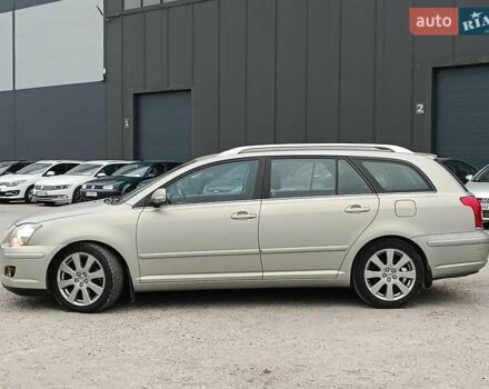 Сірий Тойота Авенсіс, об'ємом двигуна 2 л та пробігом 353 тис. км за 6450 $, фото 3 на Automoto.ua