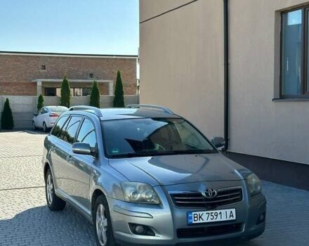 Серый Тойота Авенсис, объемом двигателя 2.23 л и пробегом 258 тыс. км за 6600 $, фото 2 на Automoto.ua