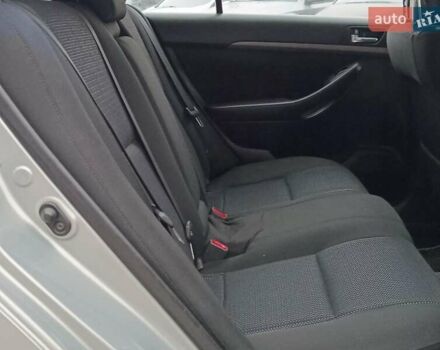 Сірий Тойота Авенсіс, об'ємом двигуна 2 л та пробігом 353 тис. км за 6450 $, фото 38 на Automoto.ua
