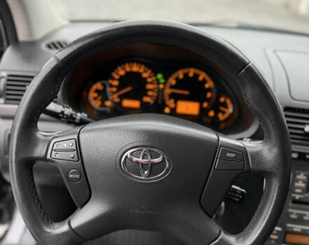 Серый Тойота Авенсис, объемом двигателя 2 л и пробегом 194 тыс. км за 7800 $, фото 114 на Automoto.ua