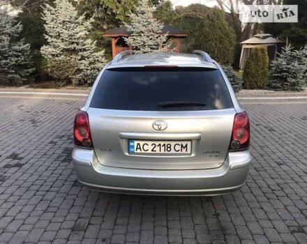 Сірий Тойота Авенсіс, об'ємом двигуна 2 л та пробігом 350 тис. км за 5900 $, фото 1 на Automoto.ua