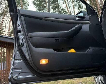 Серый Тойота Авенсис, объемом двигателя 1.79 л и пробегом 218 тыс. км за 7000 $, фото 18 на Automoto.ua