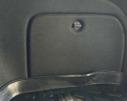 Сірий Тойота Авенсіс, об'ємом двигуна 2 л та пробігом 409 тис. км за 7000 $, фото 76 на Automoto.ua