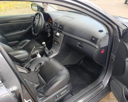 Серый Тойота Авенсис, объемом двигателя 0 л и пробегом 200 тыс. км за 4400 $, фото 3 на Automoto.ua