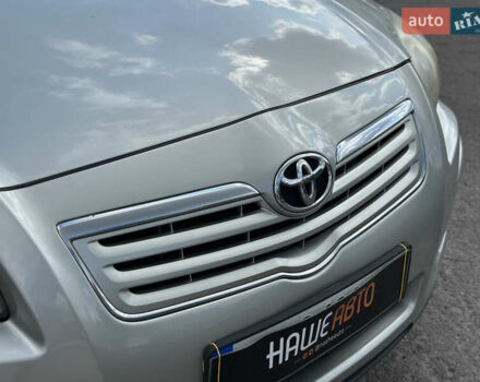 Сірий Тойота Авенсіс, об'ємом двигуна 2 л та пробігом 290 тис. км за 6500 $, фото 9 на Automoto.ua