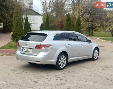 Серый Тойота Авенсис, объемом двигателя 2 л и пробегом 243 тыс. км за 7999 $, фото 5 на Automoto.ua