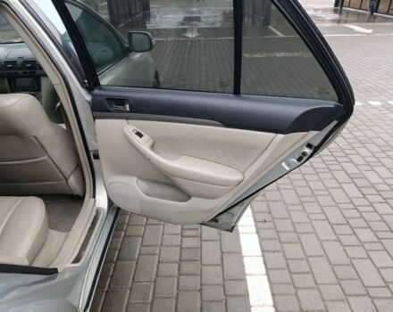 Серый Тойота Авенсис, объемом двигателя 2 л и пробегом 300 тыс. км за 2599 $, фото 11 на Automoto.ua
