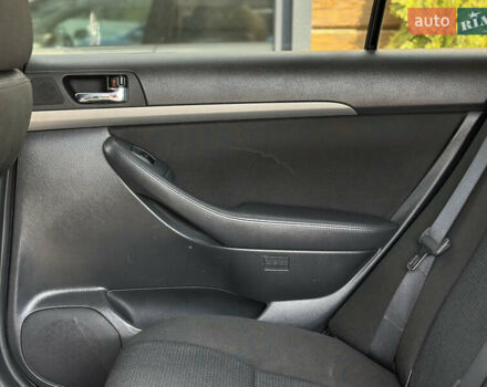 Сірий Тойота Авенсіс, об'ємом двигуна 2.23 л та пробігом 195 тис. км за 7999 $, фото 54 на Automoto.ua