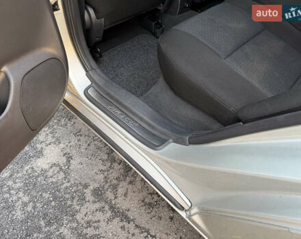 Серый Тойота Авенсис, объемом двигателя 1.79 л и пробегом 224 тыс. км за 8199 $, фото 25 на Automoto.ua