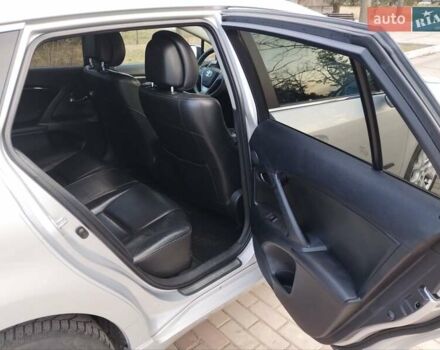 Серый Тойота Авенсис, объемом двигателя 2 л и пробегом 312 тыс. км за 7600 $, фото 8 на Automoto.ua