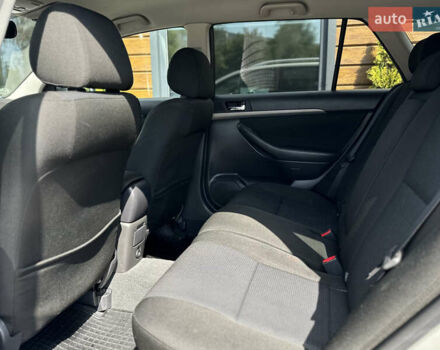 Сірий Тойота Авенсіс, об'ємом двигуна 2.23 л та пробігом 195 тис. км за 7999 $, фото 53 на Automoto.ua