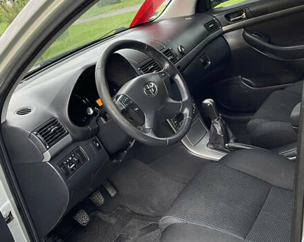 Серый Тойота Авенсис, объемом двигателя 1.8 л и пробегом 224 тыс. км за 7150 $, фото 15 на Automoto.ua
