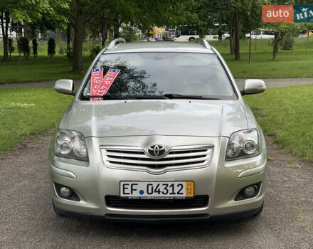 Серый Тойота Авенсис, объемом двигателя 1.8 л и пробегом 224 тыс. км за 7150 $, фото 1 на Automoto.ua