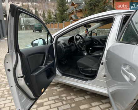 Сірий Тойота Авенсіс, об'ємом двигуна 2 л та пробігом 281 тис. км за 8300 $, фото 11 на Automoto.ua