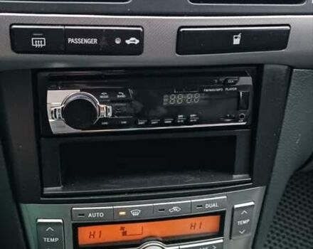 Серый Тойота Авенсис, объемом двигателя 2.2 л и пробегом 285 тыс. км за 5350 $, фото 52 на Automoto.ua