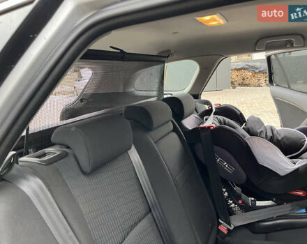 Сірий Тойота Авенсіс, об'ємом двигуна 2 л та пробігом 281 тис. км за 8300 $, фото 29 на Automoto.ua